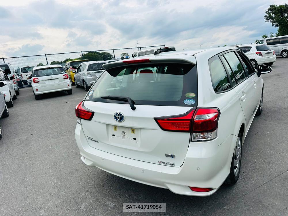 Toyota COROLLA FIELDER 2019 7216374-4