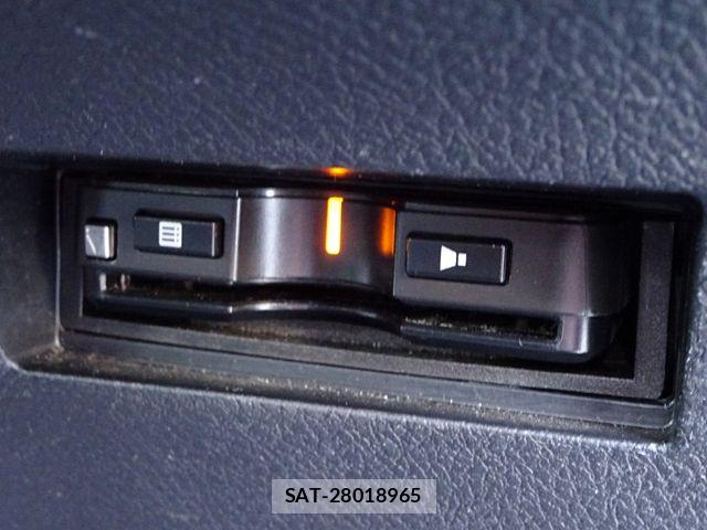 Toyota COROLLA FIELDER 2018-11 7508393-9