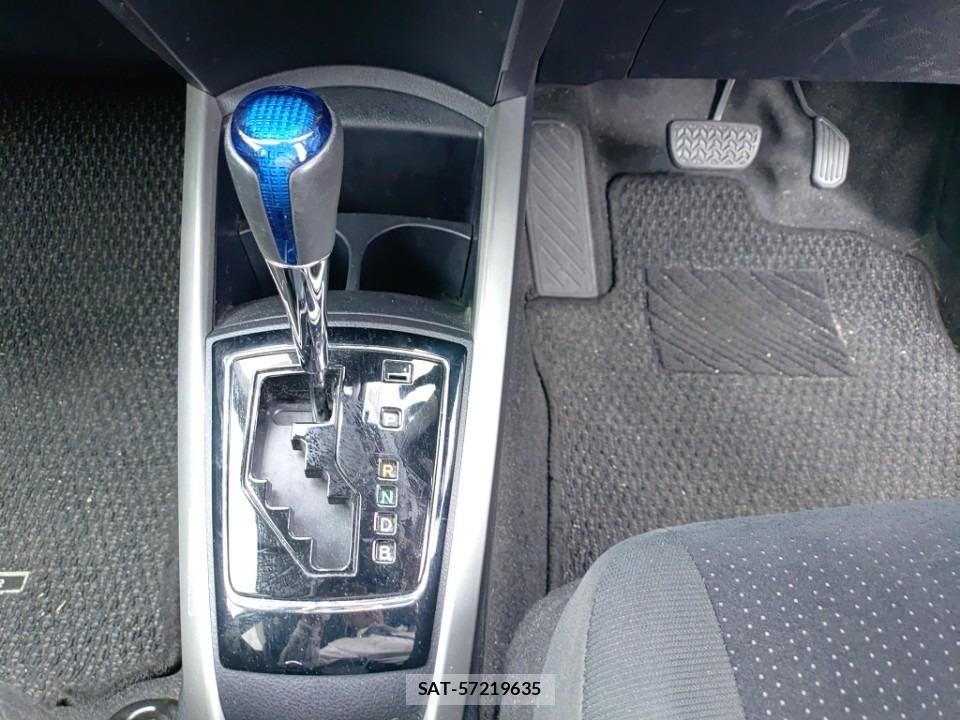 Toyota COROLLA FIELDER 2019-06 7479722-8