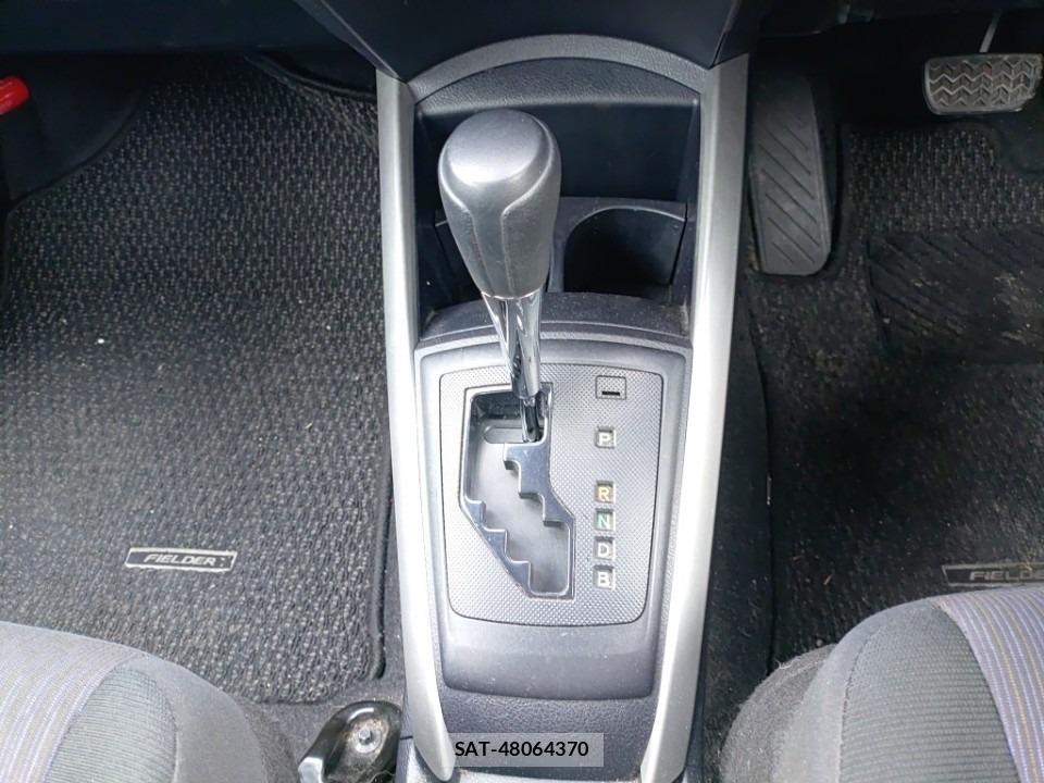 Toyota COROLLA FIELDER 2019-05 7405563-9