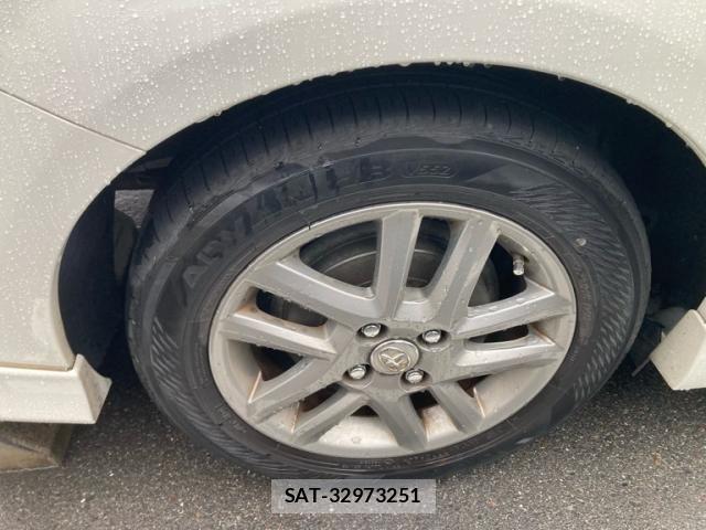 Toyota COROLLA FIELDER 2014-03 7615649-9