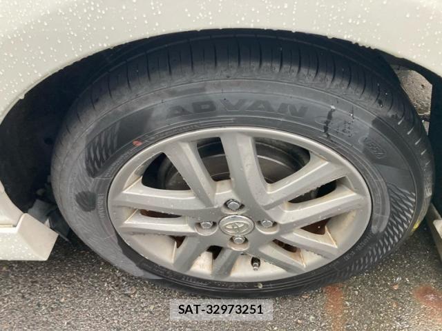 Toyota COROLLA FIELDER 2014-03 7615649-8