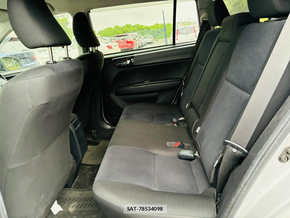 Toyota COROLLA FIELDER 2019-05 7404523-9