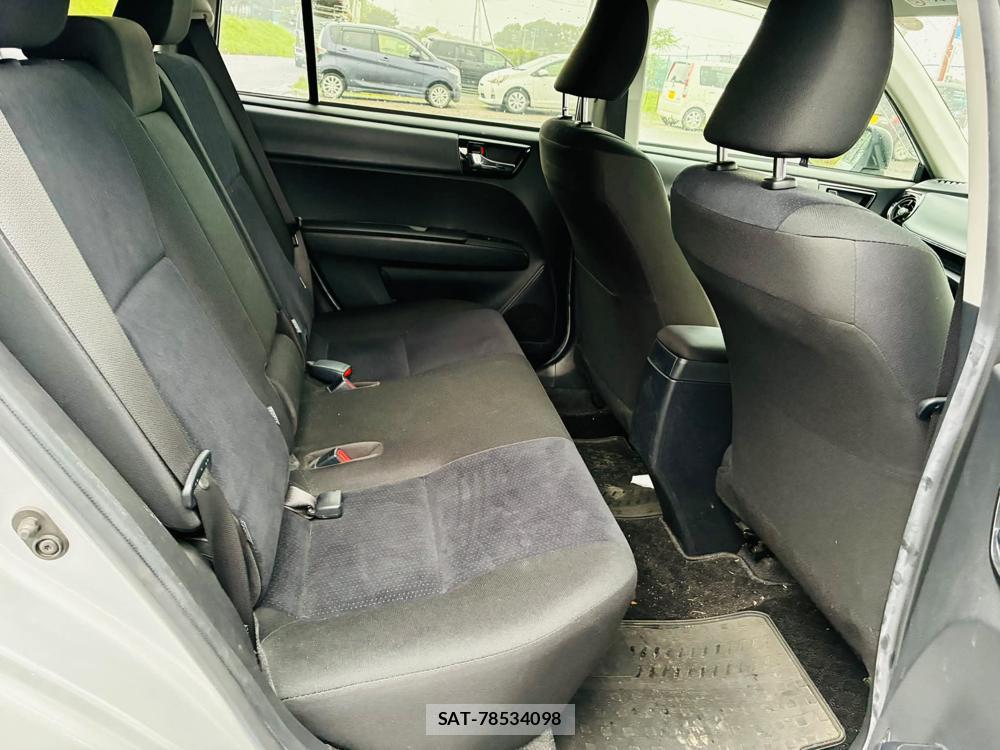 Toyota COROLLA FIELDER 2019-05 7404523-8
