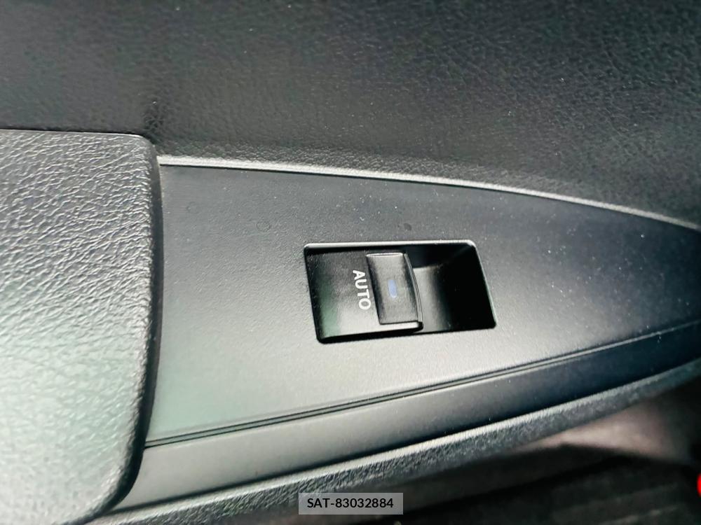 Toyota COROLLA FIELDER 2020-04 7489157-24