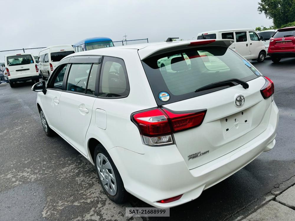 Toyota COROLLA FIELDER 2020-05 7489158-2