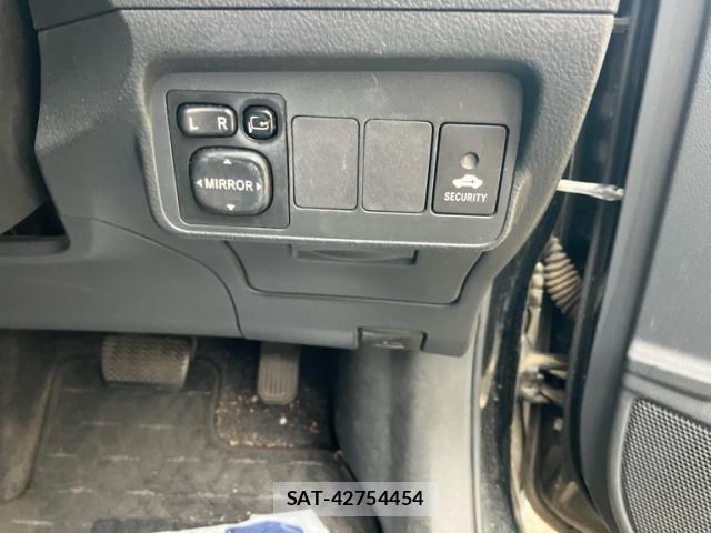 Toyota COROLLA FIELDER 2008-09 7722039-18