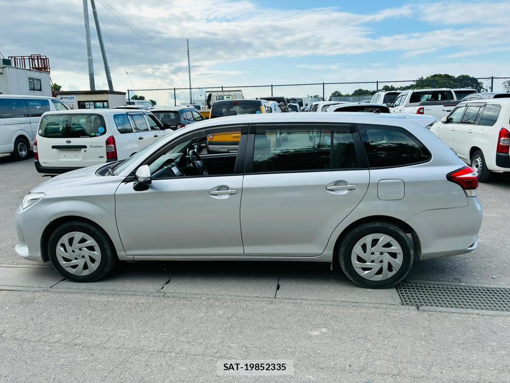 Toyota COROLLA FIELDER 2020-11 7550575-1