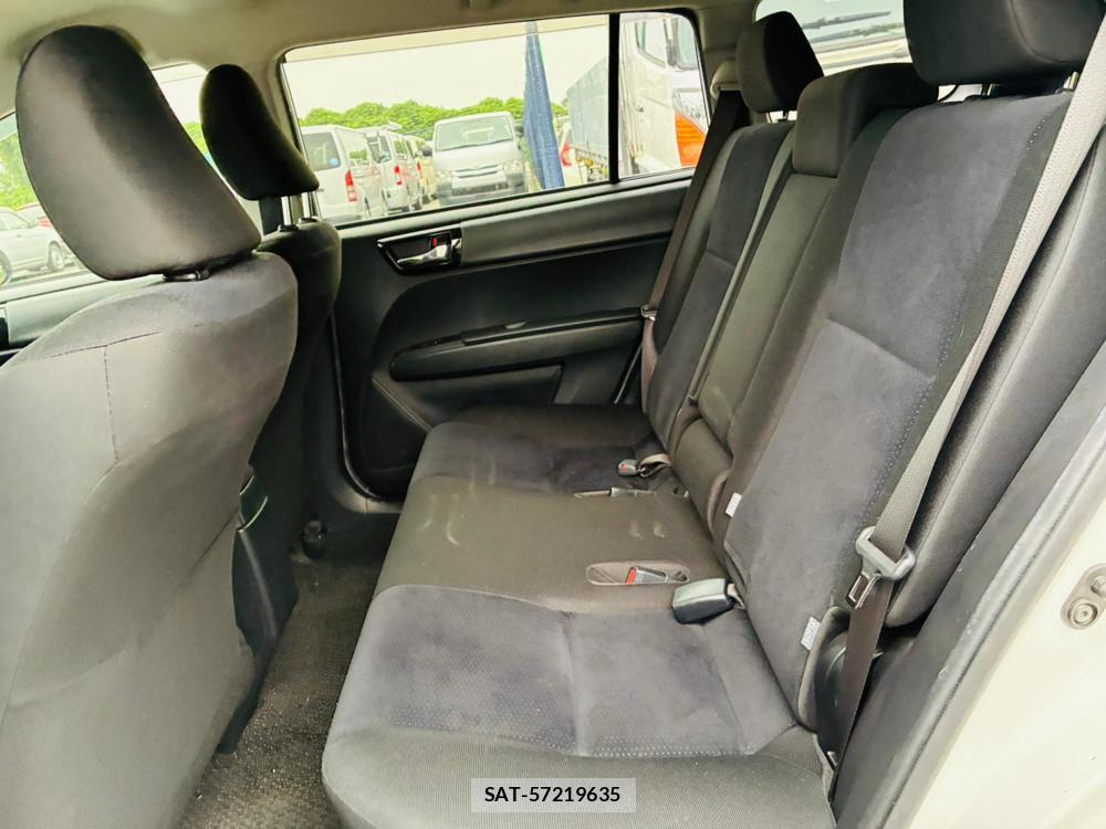 Toyota COROLLA FIELDER 2019-06 7479722-9