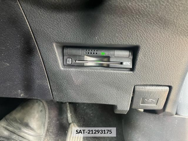 Toyota COROLLA FIELDER 2013-03 7902432-16