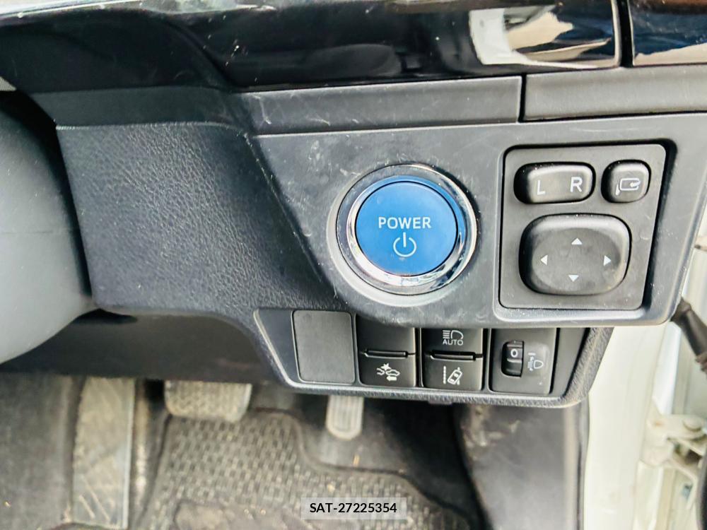Toyota COROLLA FIELDER 2019-06 7603491-15