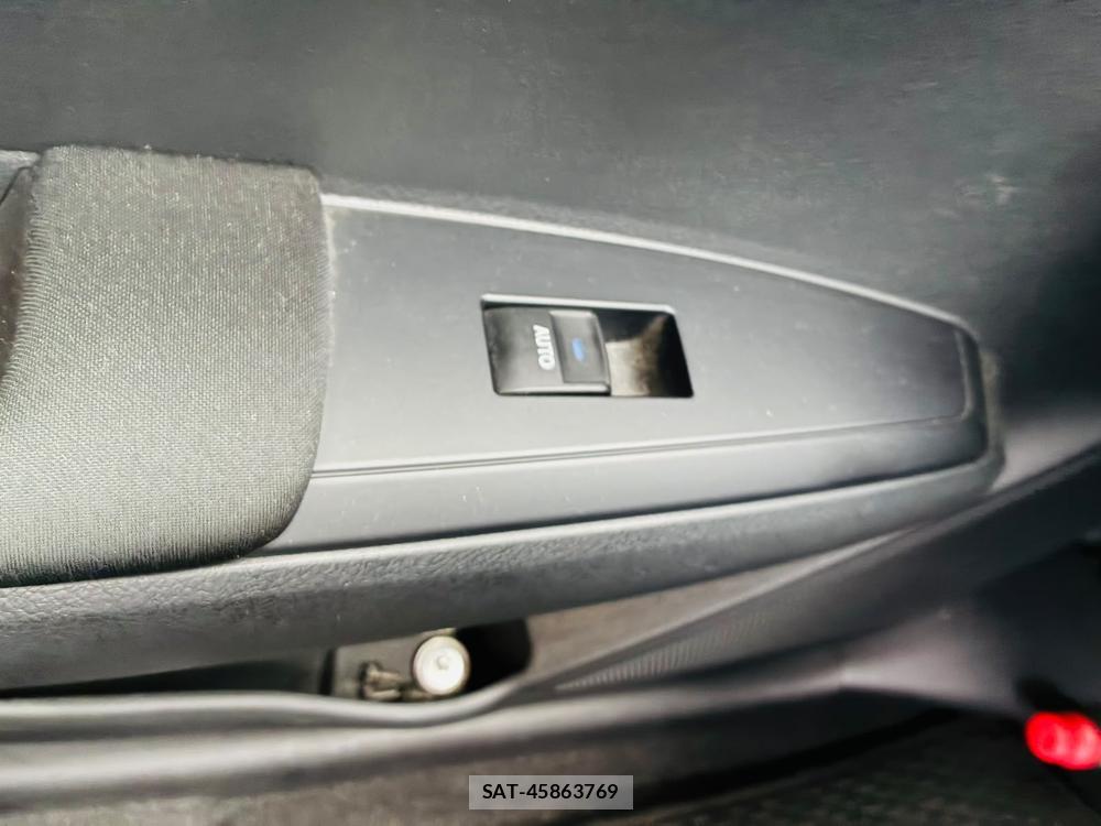 Toyota COROLLA FIELDER 2019-06 7933410-24
