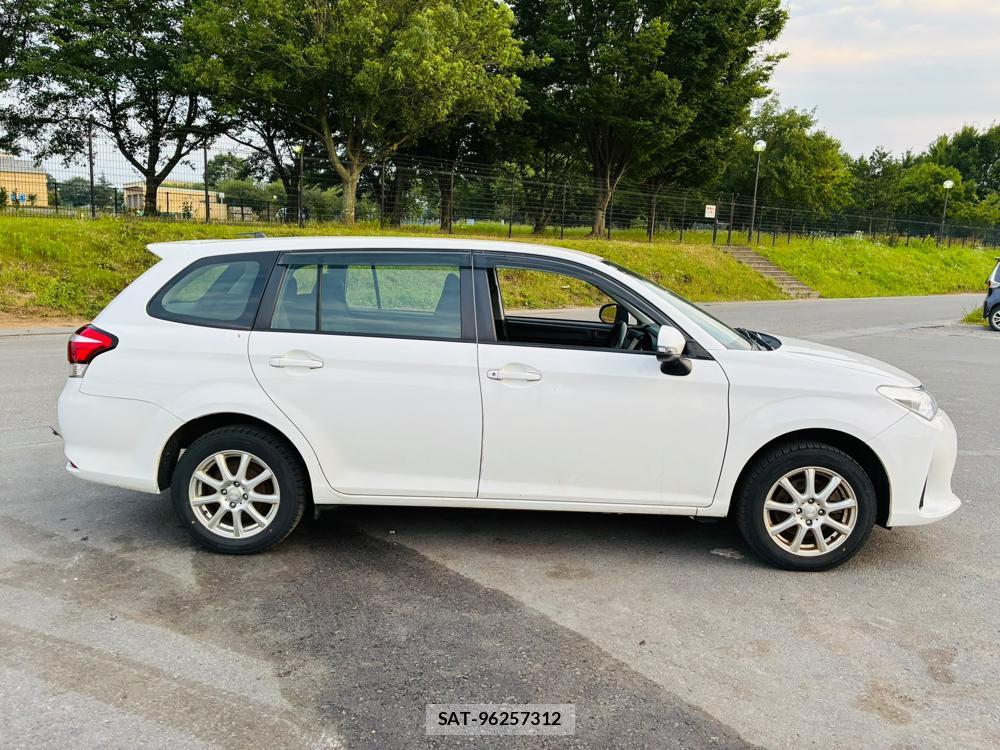 Toyota COROLLA FIELDER 2020-03 7891112-5