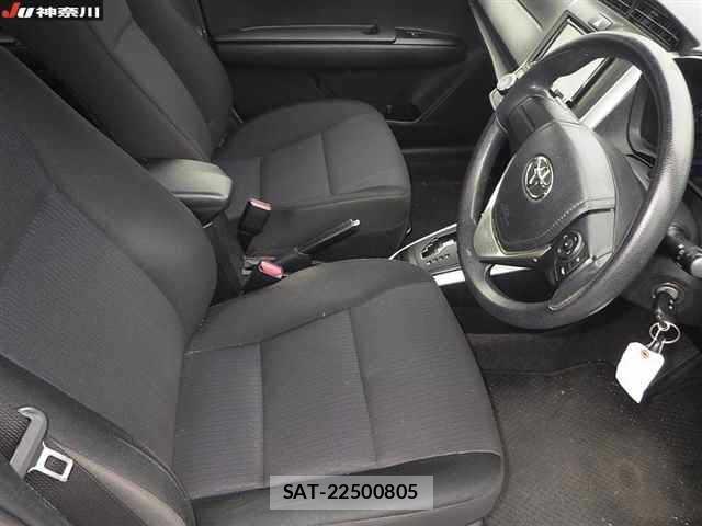 Toyota COROLLA FIELDER 2019-06 8056486-6