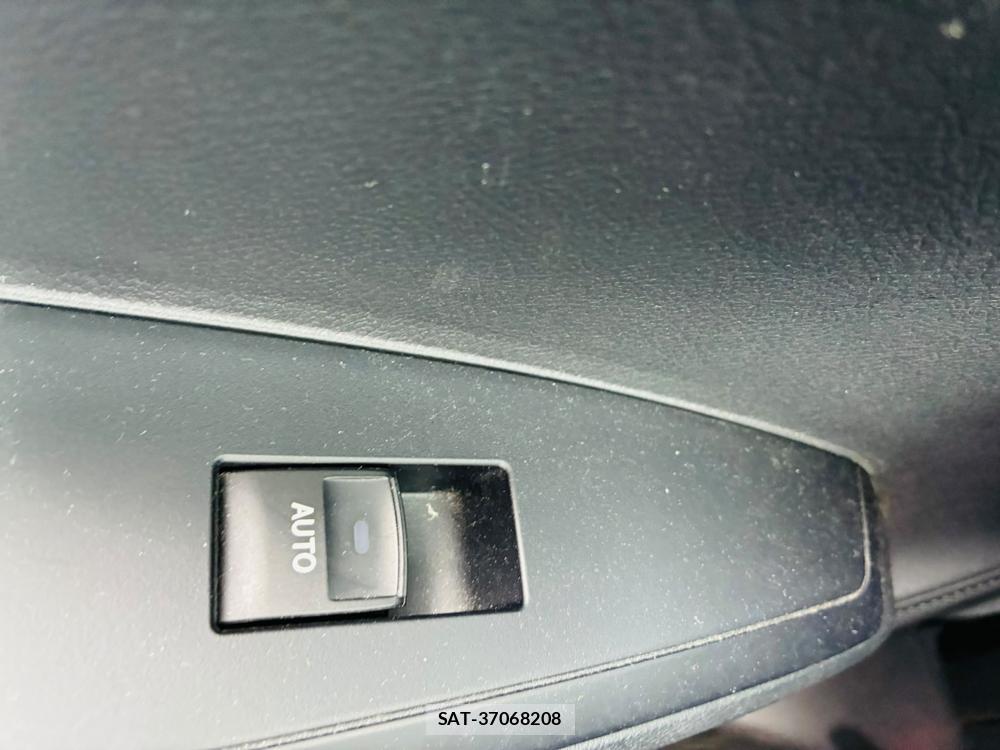 Toyota COROLLA FIELDER 2019-06 7891121-24
