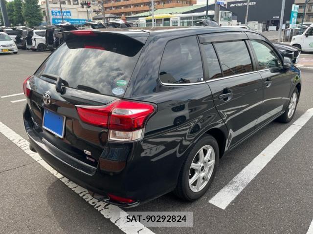 Toyota COROLLA FIELDER 2018-02 8073306-2
