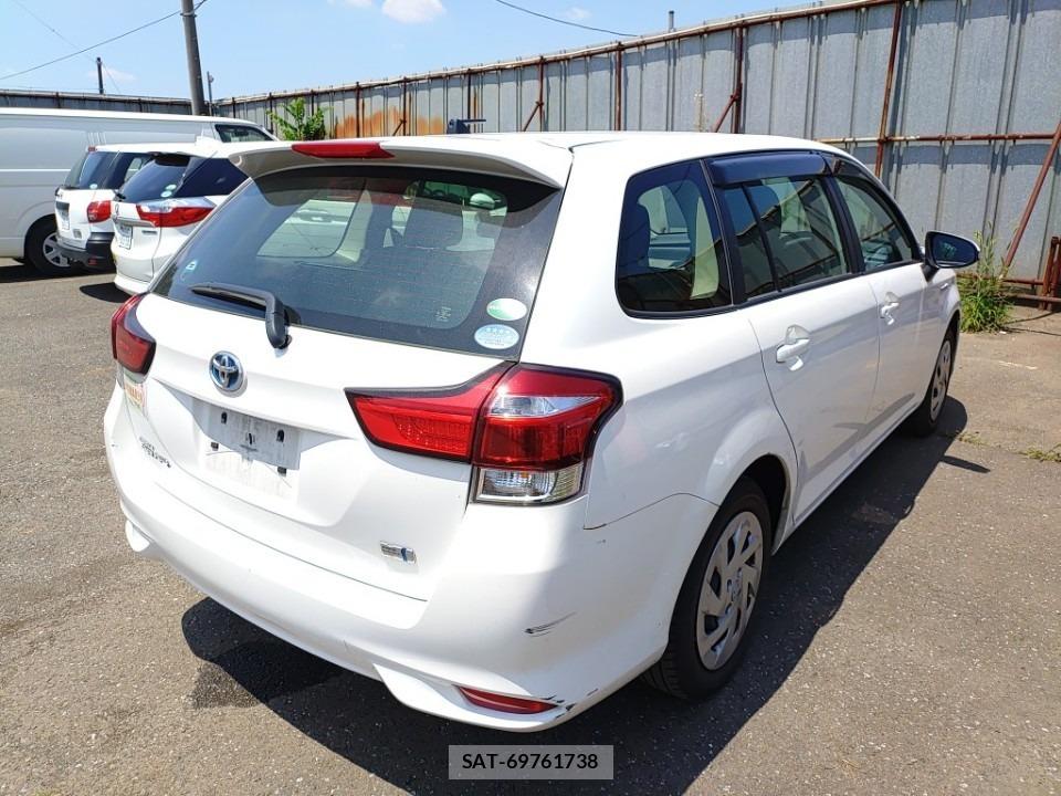 Toyota COROLLA FIELDER 2019-07 8135448-1
