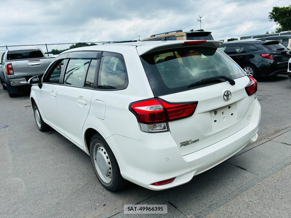 Toyota COROLLA FIELDER 2019-06 8056465-2