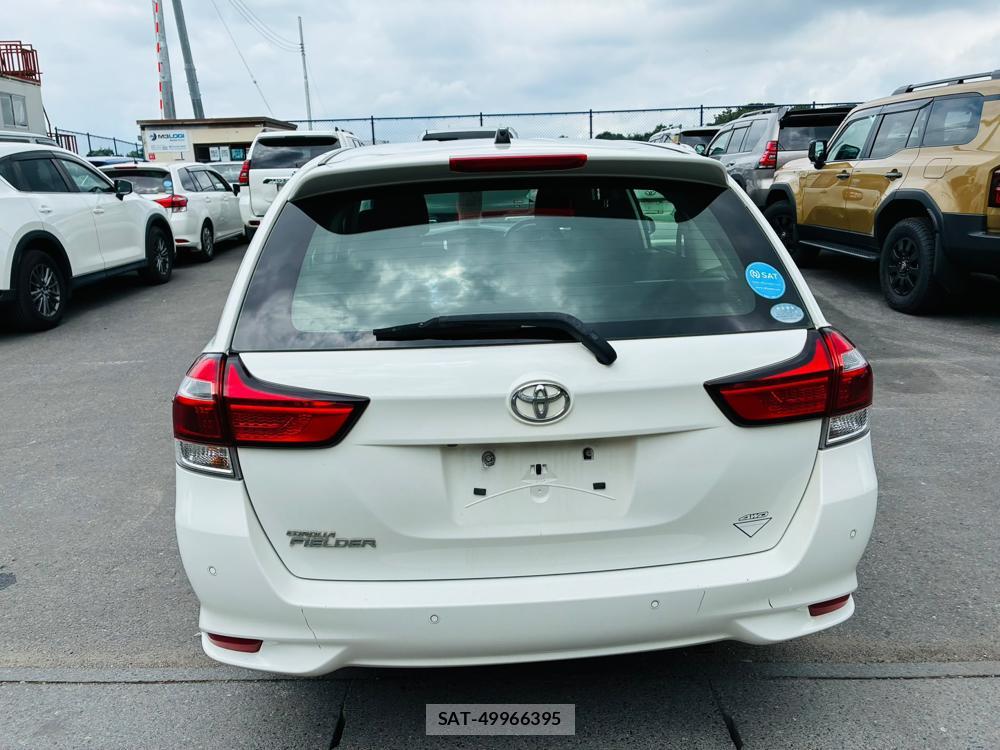 Toyota COROLLA FIELDER 2019-06 8056465-3