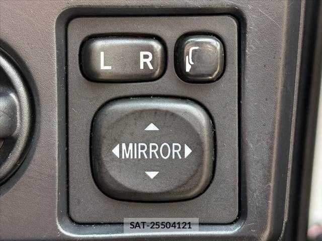 Toyota COROLLA FIELDER 2019-07 8206938-28