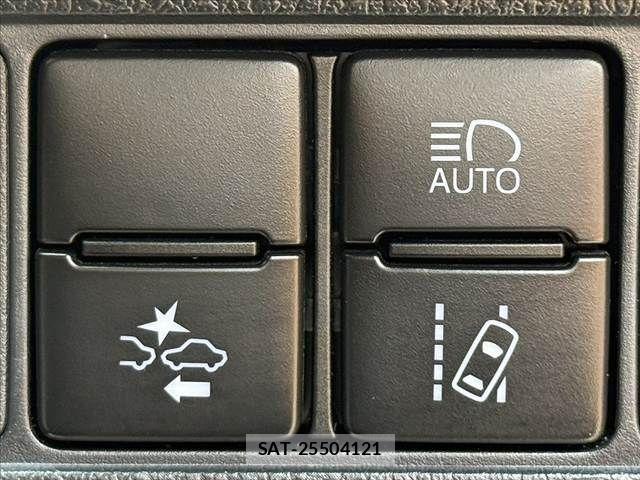 Toyota COROLLA FIELDER 2019-07 8206938-4
