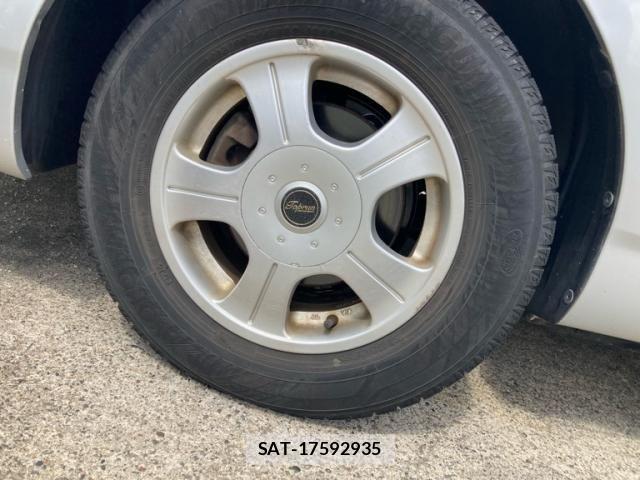 Toyota COROLLA FIELDER 2005-03 8229338-5