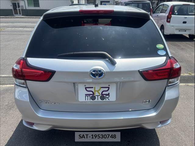 Toyota COROLLA FIELDER 2017-05 8229332-8