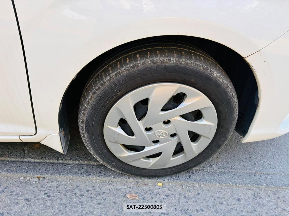 Toyota COROLLA FIELDER 2019-06 8056486-29