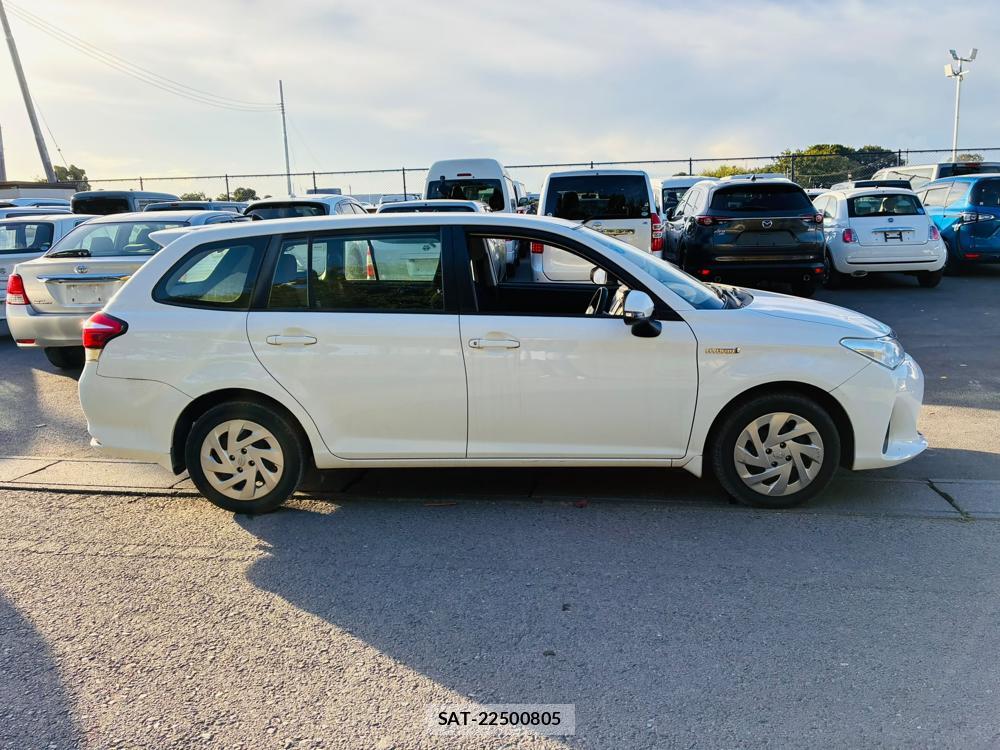 Toyota COROLLA FIELDER 2019-06 8056486-5