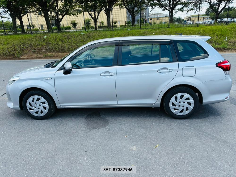 Toyota COROLLA FIELDER 2019-03 8298899-1