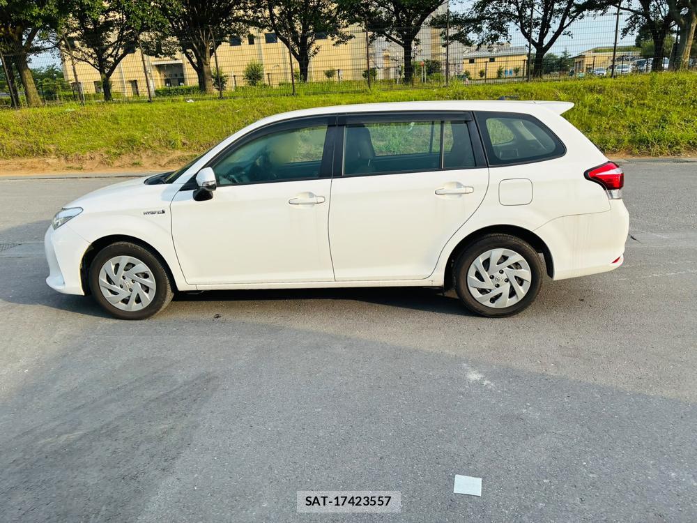 Toyota COROLLA FIELDER 2020-03 8298904-1