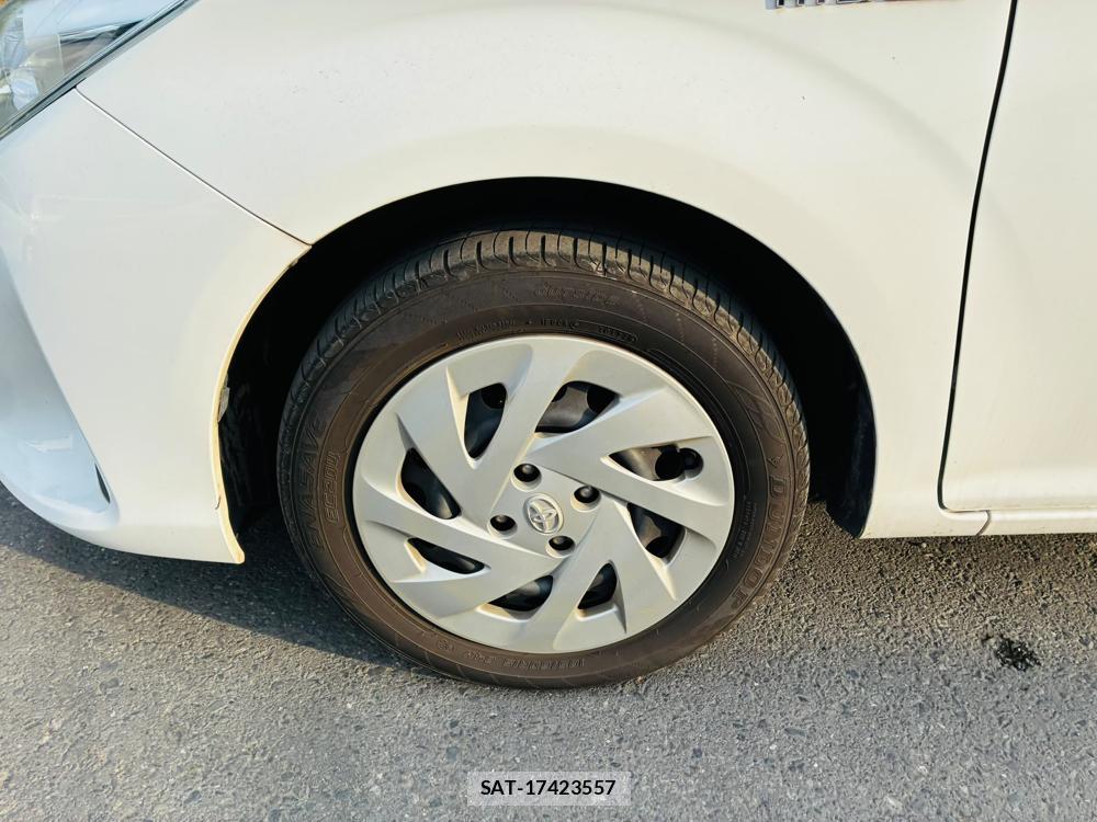 Toyota COROLLA FIELDER 2020-03 8298904-32