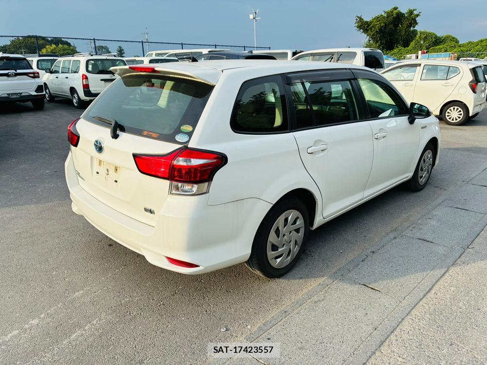 Toyota COROLLA FIELDER 2020-03 8298904-4
