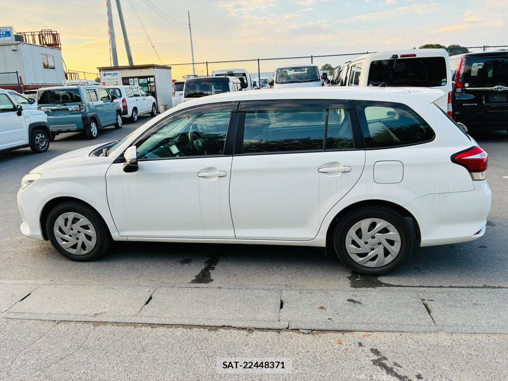 Toyota COROLLA FIELDER 2020-11 7594723-1