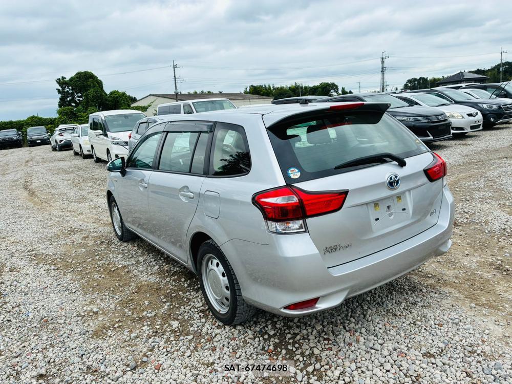 Toyota COROLLA FIELDER 2020-08 8635577-2