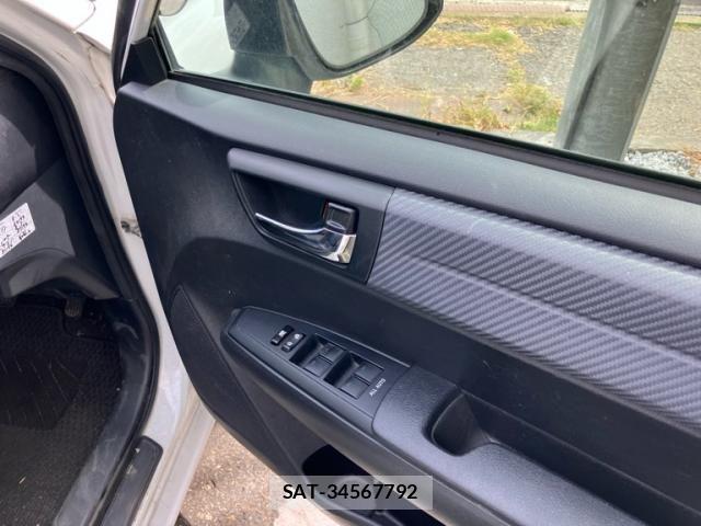 Toyota COROLLA FIELDER 2013-10 8658479-8