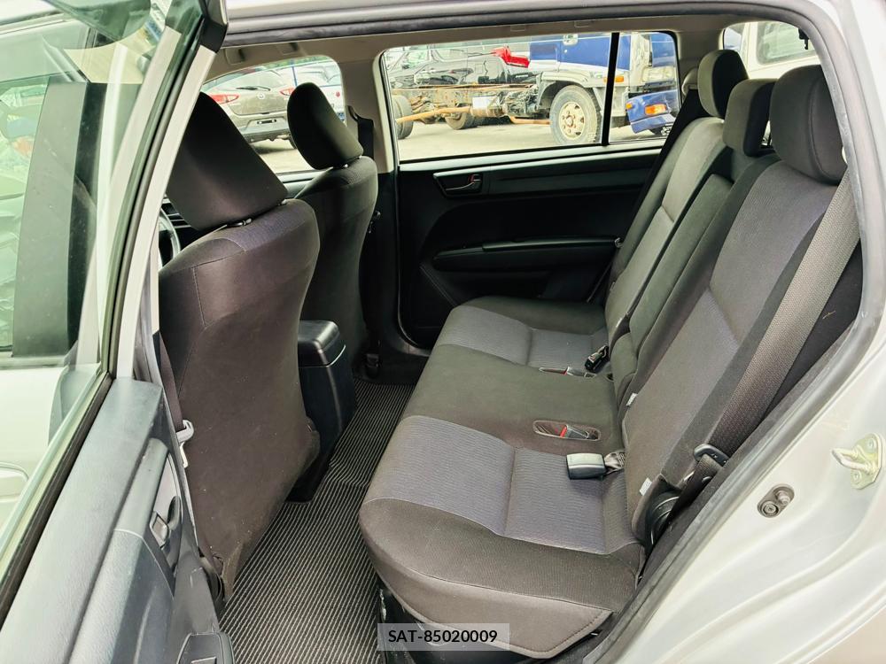 Toyota COROLLA FIELDER 2019-08 8648645-9
