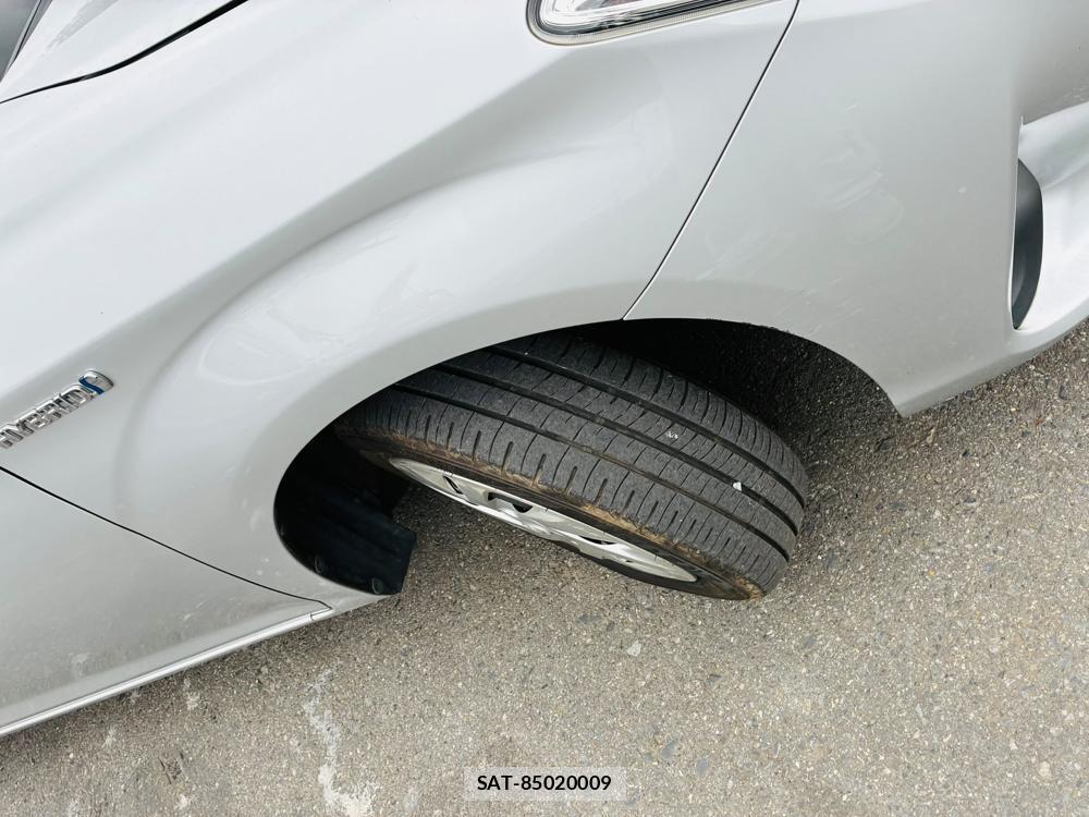 Toyota COROLLA FIELDER 2019-08 8648645-31