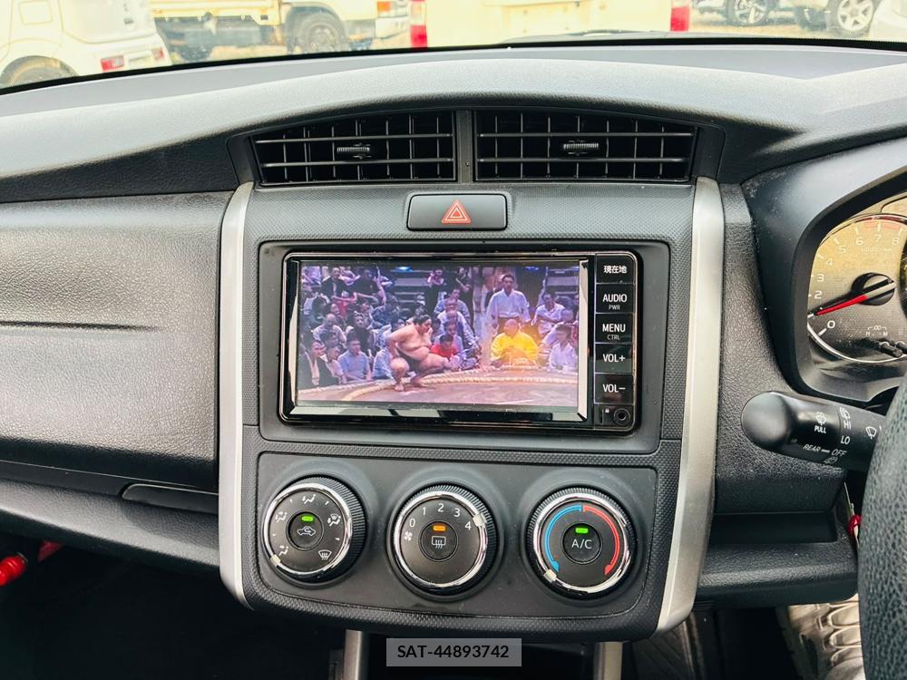 Toyota COROLLA FIELDER 2019-08 8684888-19