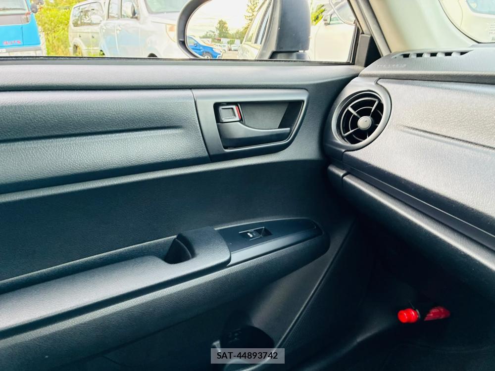 Toyota COROLLA FIELDER 2019-08 8684888-23