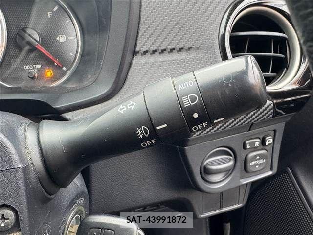 Toyota COROLLA FIELDER 2013-05 8828309-24