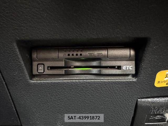 Toyota COROLLA FIELDER 2013-05 8828309-5