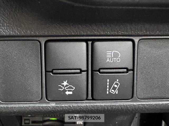 Toyota COROLLA FIELDER 2015-09 8840990-4