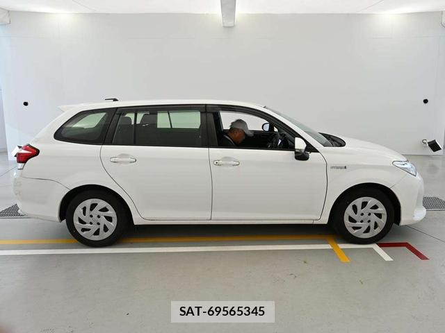Toyota COROLLA FIELDER 2019-09 8842996-5