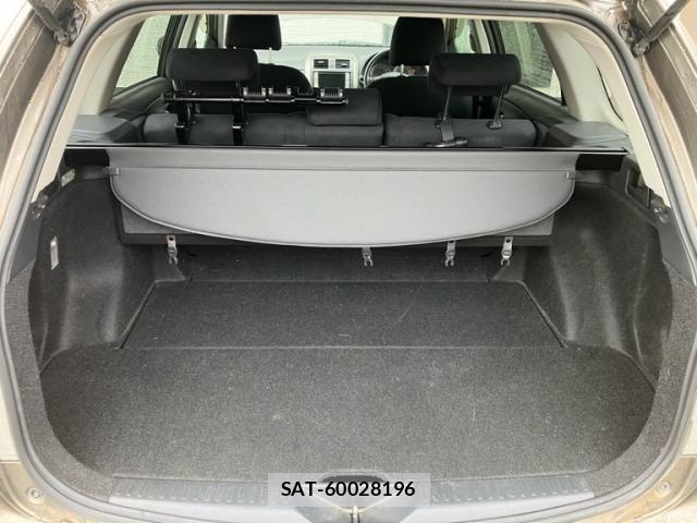 Toyota COROLLA FIELDER 2009-11 8848517-6