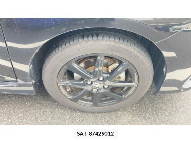 Toyota COROLLA FIELDER 2017-10 8879165-3