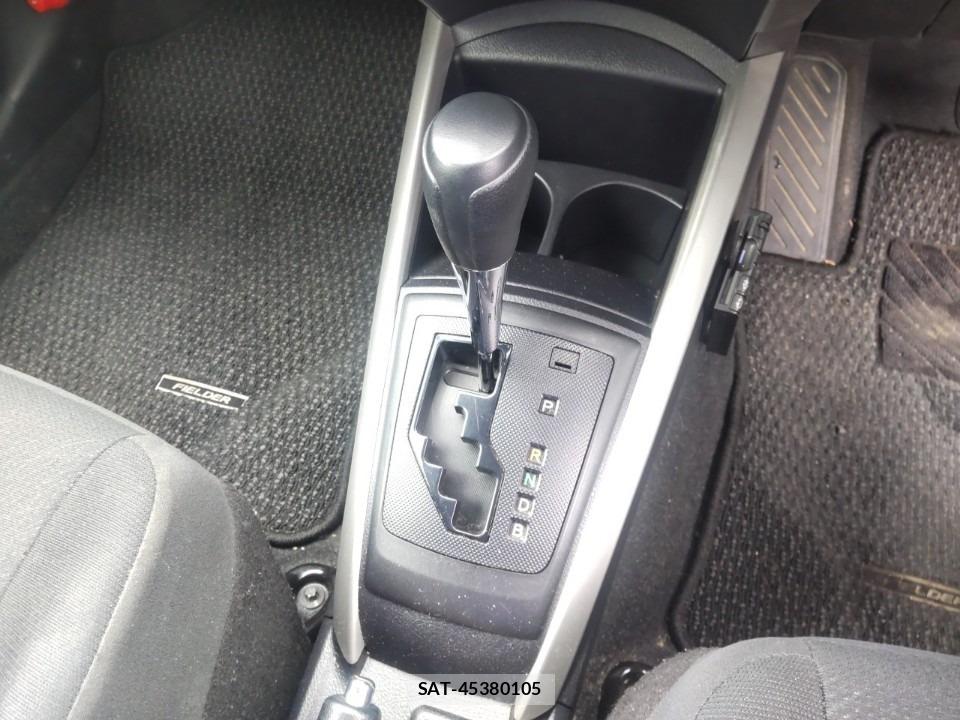 Toyota COROLLA FIELDER 2020-03 8864009-9