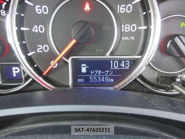 Toyota COROLLA FIELDER 2018-04 7057970-3