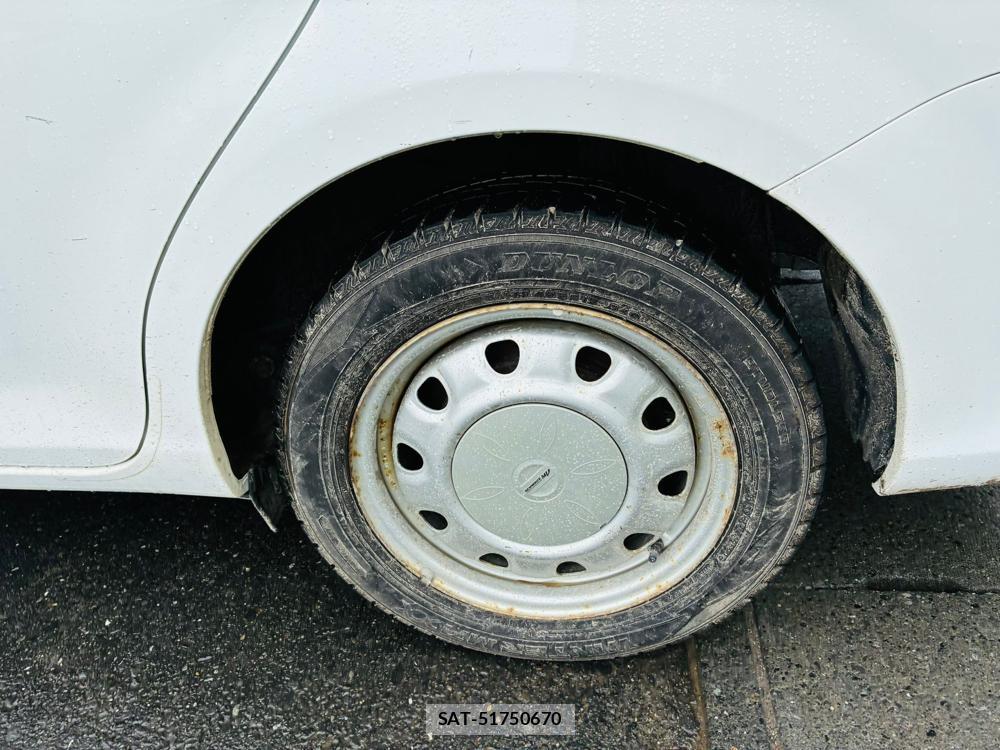 Toyota COROLLA FIELDER 2019-05 7632870-30