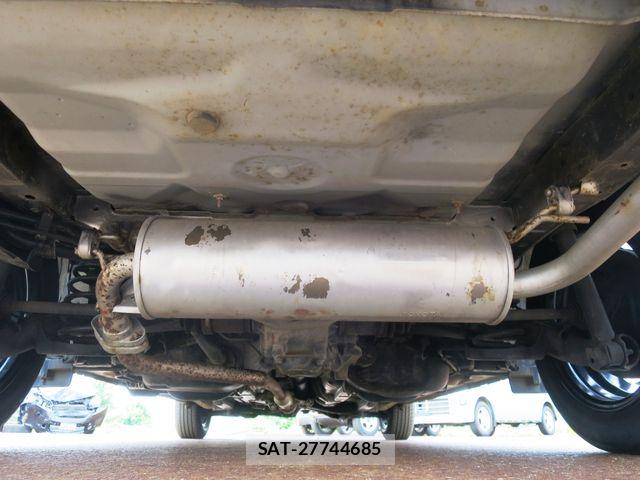 Toyota COROLLA FIELDER 2013-08 8098567-24